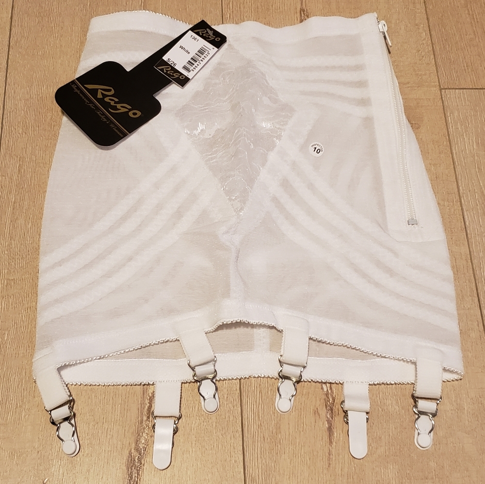 NWOT Rago Retro Vintage-Style Pinup Shapewear Girdle Garter Small 26